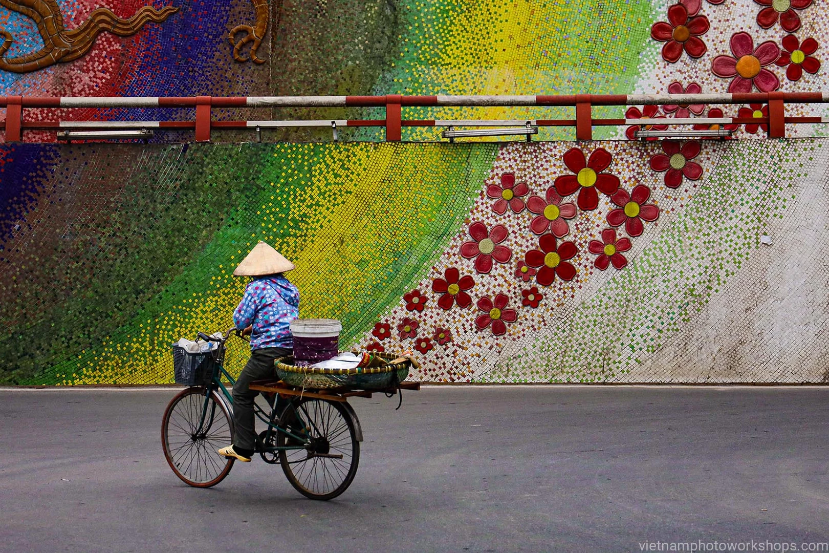 Hanoi street vendor, candid shot / street photography