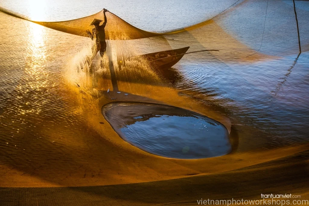 Fisherman in Hoi An